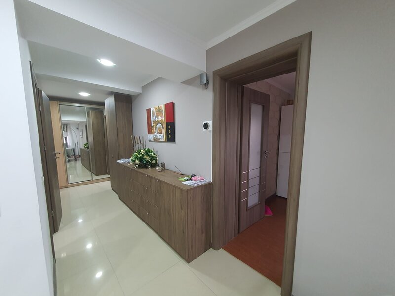 Buftea, 2 parcari, parter, gradina