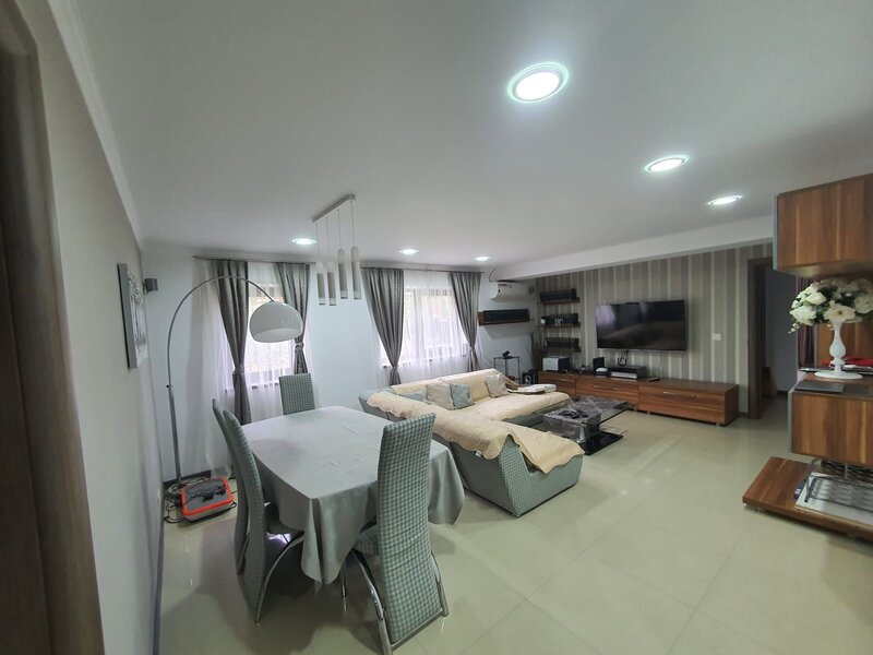 Buftea, 2 parcari, parter, gradina