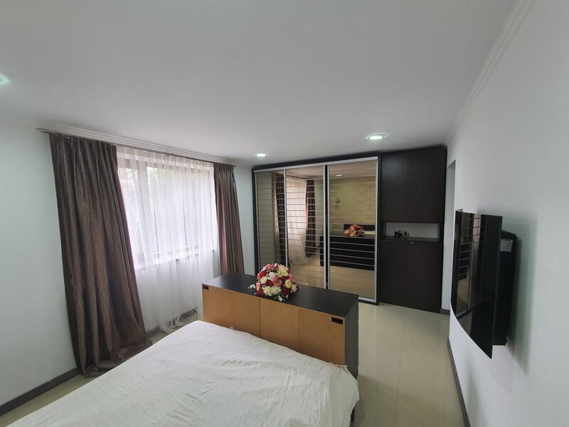 Buftea, 2 parcari, parter, gradina